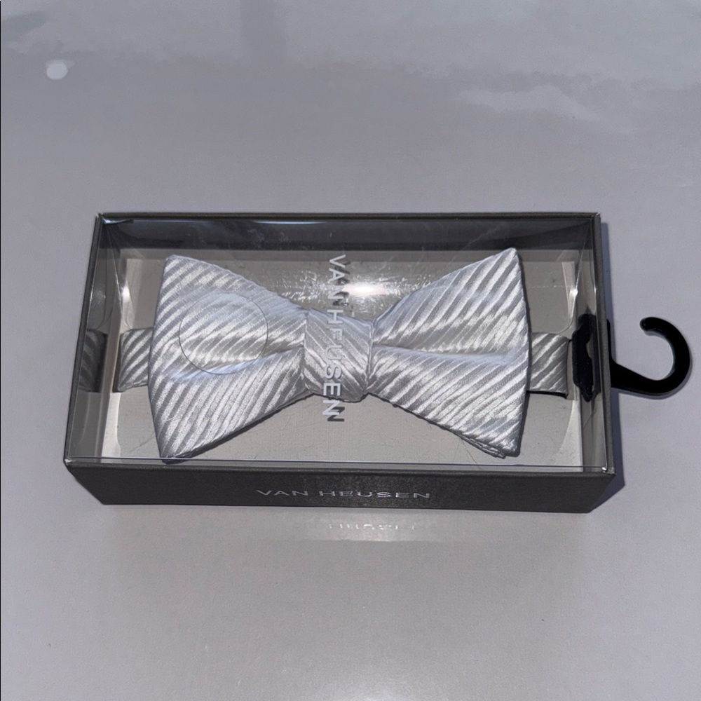 Van Heusen White  Striped Bow Tie